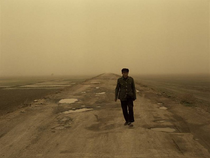 Hai Bo
Passing Traveller, 2008
Pigment print
47 5/16 x 63 in. (120.2 x 160 cm)
From an edition of 8
