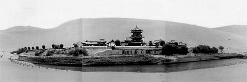 Lynn Davis
Crescent Moon Spring, Dunhuang, China, 2001
Gelatin silver print (black & white)
28 x 84 in. (71.1 x 213.4 cm)
Triptych of three 28 x28 in prints toned with sepia and seleniumPrinted from the original negative under the artist's direct supervisionEdition 5/10