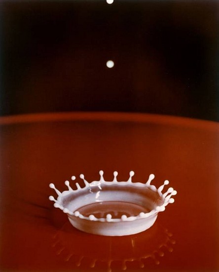 Harold Edgerton
Milk Drop Coronet, 1957
Chromogenic print (color)
19 1/2 x 15 1/2 in. (49.5 x 39.4 cm)
Vintage chromogenic printPrinted under the direct supervision of the photographer