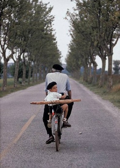 Elliott Erwitt
Provence, 1963; printed c. late 1960's - early 1970's
Original Dye Transfer
24 x 20 in. (61 x 50.8 cm)
Less than a dozen color photographs produced
