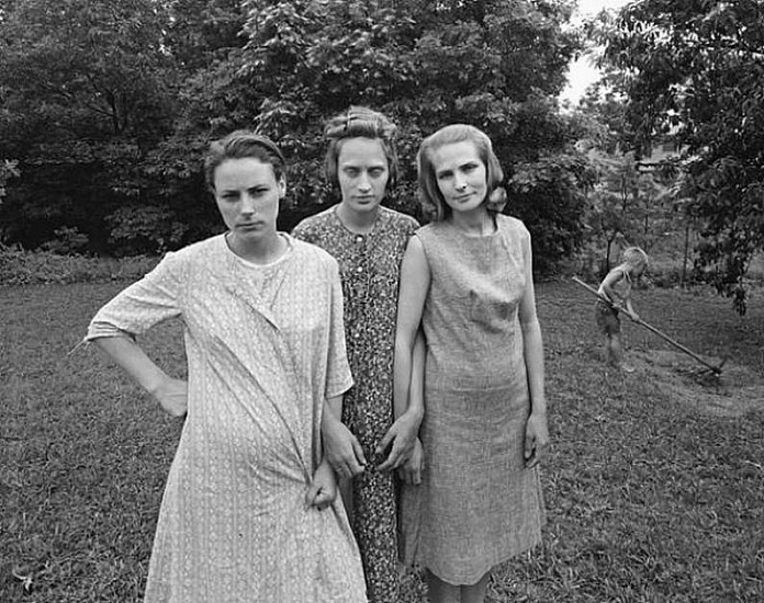 Emmet Gowin
Edith, Ruth and Mae, Danville, VA, 1967
Silver print
8 x 10 in. (20.3 x 25.4 cm)