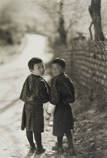 Kenro Izu
Druk #537, Bumthang, Bhutan, 2007
Platinum palladium print
21 3/4 x 16 3/4 in. (55.3 x 42.6 cm)
Edition #1 of 20