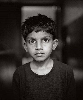 Fazal Sheikh -&nbsp;Manita, Ahmedabad, India