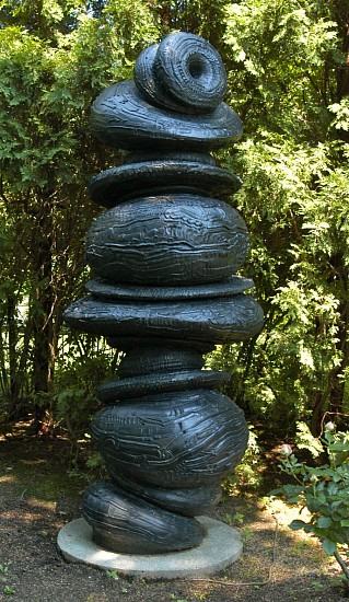 Tony Cragg
Wirbelsaule, 1997
Bronze
98 3/8 x 39 3/8 x 39 3/8 in. (250 x 100 x 100 cm)
Edition 5/5