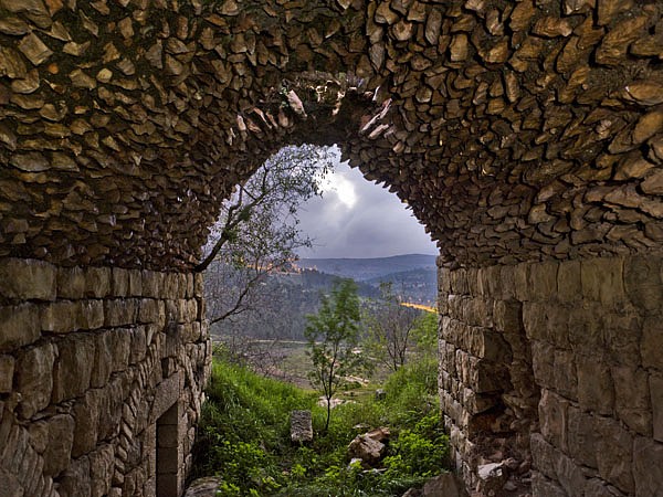 Shai Kremer
Lifta, View of Highway 1, 2010
Pigment print
21 x 28 in. (53.3 x 71.1 cm)
Edition 2/9