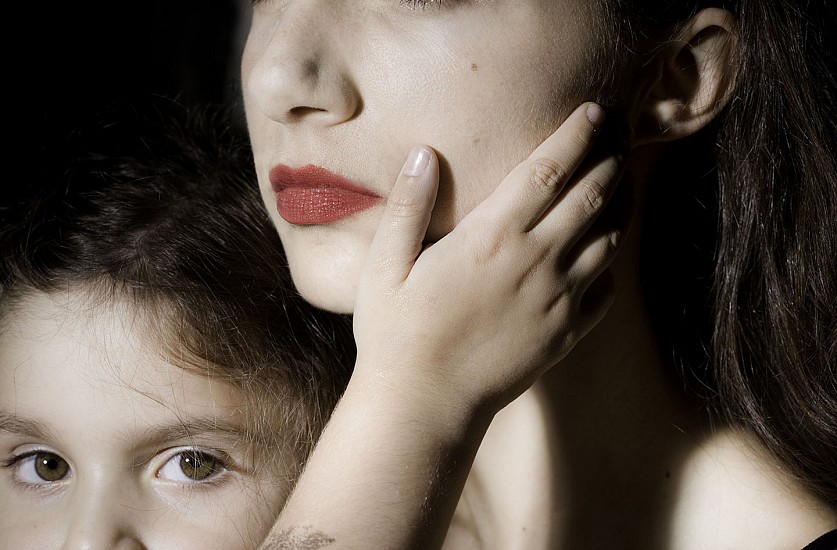 Elinor Carucci
The Woman That I Still Am #2, 2010
Archival Pigment Print
30 x 40 in. (76.2 x 101.6 cm)
Edition 4/8