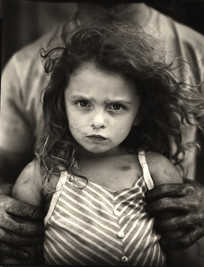 Sally Mann
Holding Virginia, 1989
Gelatin silver enlargement print (black & white)
24 x 20 in. (61 x 50.8 cm)
Edition 11/25Printed by the photographer from the original negative