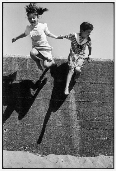 Martine Franck
IRELAND. Donegal. Tory Island., 1995
Gelatin silver print (black & white)