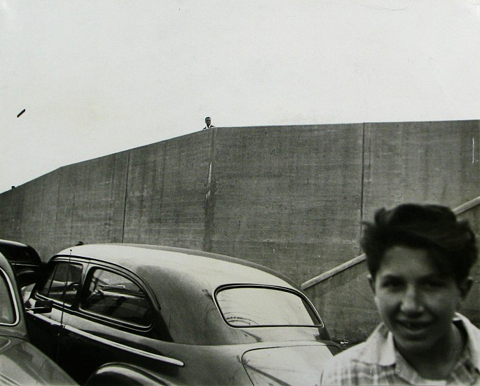 Robert Frank
New York, 1947; printed c. 1947
Gelatin silver print (black & white)
10 1/2 x 13 1/8 in. (26.7 x 33.3 cm)