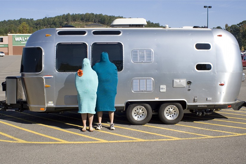 Kristin Skees
Mom and Dad #1, 2009; Printed 2012
Archival Pigment Print
16 x 24 in. (40.6 x 61 cm)
Edition 3/15Printed on Hahneumuhle photo rag archival paper